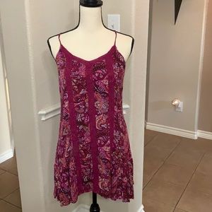 Hollister plum paisley print razorback mini dress